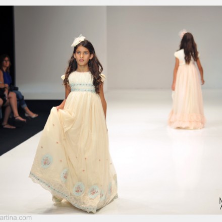 Larrana Moda Infantil, Vestidos Comunión 2013, Blog Moda Infantil, La casita de Martina, Carolina Simó Larrana Moda Infantil, Vestidos Comunión 2013, Blog Moda Infantil, La casita de Martina, Carolina Simó