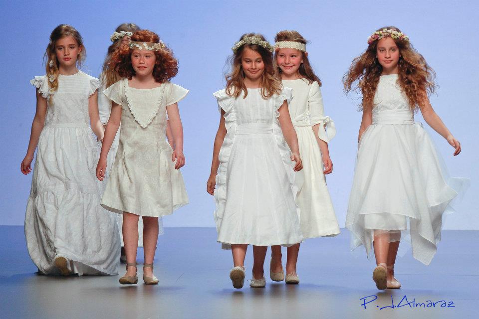 -cibeles-madrid-novias-2012-elena-rubio--modelos-de-comunion-y-arras la casita de Martina blog de Moda Infantil Carolina Simó