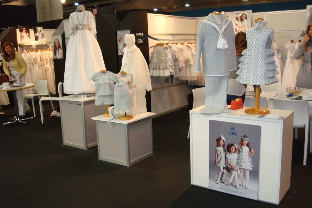 CIBELES MADRID NOVIAS =    COMUNION   Pilar del Toro Olacaracola Barcarola Cap-Ras = la casita de Martina CIBELES MADRID NOVIAS =    COMUNION   Pilar del Toro Olacaracola Barcarola Cap-Ras = la casita de Martina