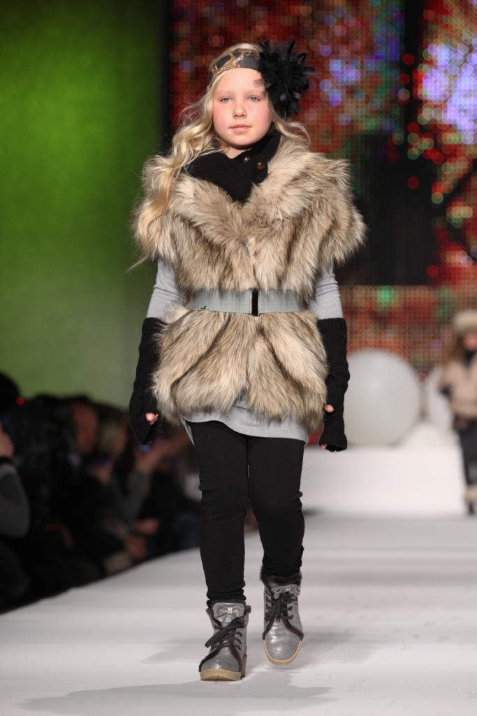 MISS BLUMARINE-   MONNALISA -  FRANCOMINA PITTI BIMBO -  La casita de Martina Blog de Moda Infantil y Premamá Gabito Rohh  AW12 PITTI-158