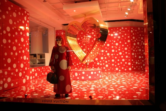 Yayoi Kusama, Selfrigies, Louis Vuitton, Portobello, Notting Hill, CAMDEN TOWN Londres, Viajar a Londres con niños, Consejos para ir a Londres, Blog de Moda Infantil y Premamá, La casita de Martina, fish and cheeps Yayoi Kusama, Selfrigies, Louis Vuitton, Portobello, Notting Hill, CAMDEN TOWN Londres, Viajar a Londres con niños, Consejos para ir a Londres, Blog de Moda Infantil y Premamá, La casita de Martina, fish and cheeps