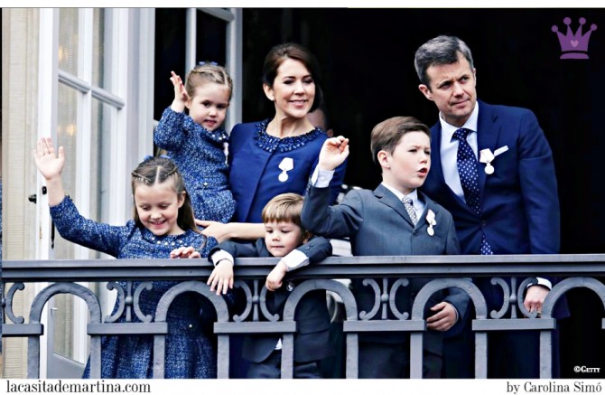 1 Pili Carrera, Marca vestidos Princesas, Catharina-Amalia, Alexia and Ariane, Princesses of Denmark