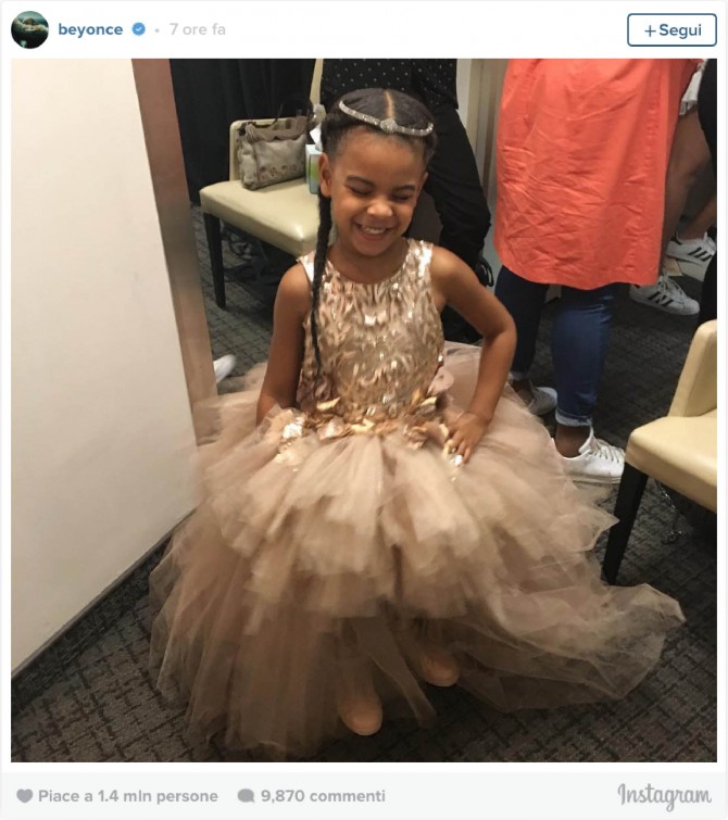 Beyonce, Blue Ivy, Premios MTV, Vestido Blue Ivy, Mischka Aoki, Moda Infantil, Blog de Moda Infantil