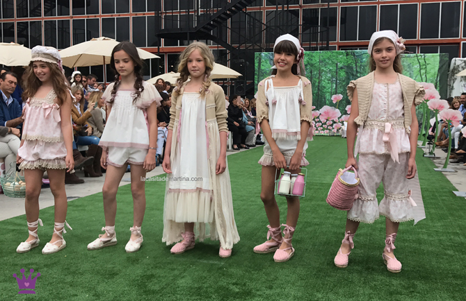 TERESITA-ROYAL, Trajes de comunion 2018, tendencias vestidos de comunion 2018, Blog comuniones, La casita de Martina, Tendencias trajes de comunion 2018