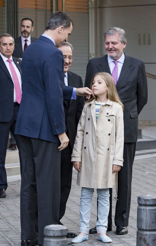 Marca de las gabardinas de Leonor y Sofia, Blog de moda infantil, kids wear, moda bambini, la casita de Martina, 4 Marca de las gabardinas de Leonor y Sofia, Blog de moda infantil, kids wear, moda bambini, la casita de Martina, 4