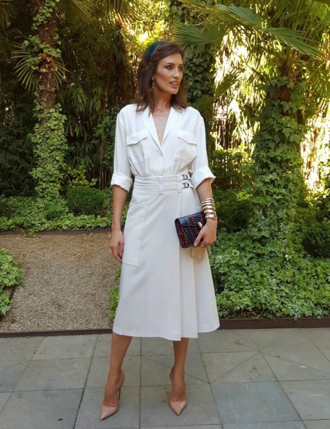 Nieves Alvarez, Vestidos famosas Comunion, invitada perfecta comunion, la casita de Martina, traje comunion, vestido comunion