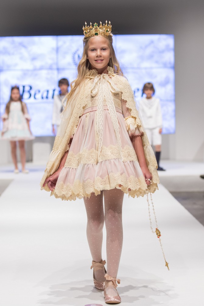 Beatriz Montero, Trajes de Comunion, Trajes de arras, trajdes de ceremonia, blog de moda infantil 