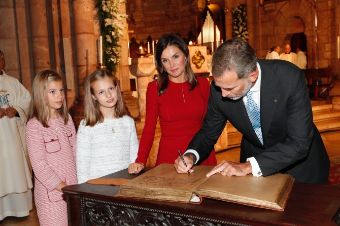 Leonor y Sofia, vestido princesa Leonor, marca vestido infanta Sofia, Blog moda infantil