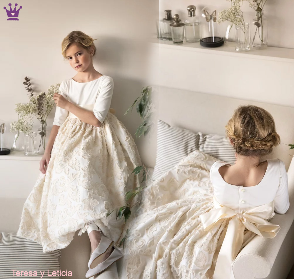 Leticia y teresa comunion online
